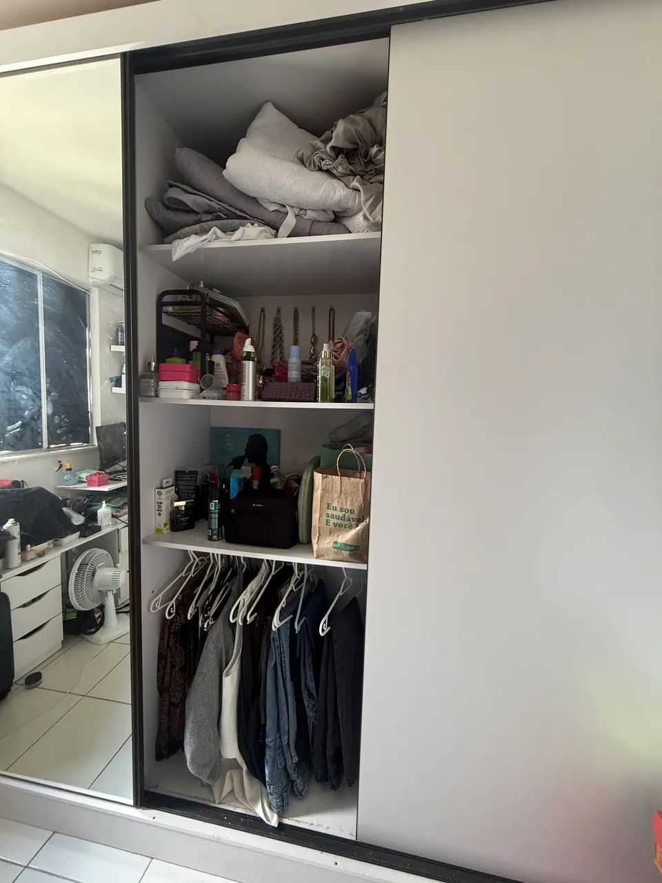 Guarda roupa com espelho - Foto 3