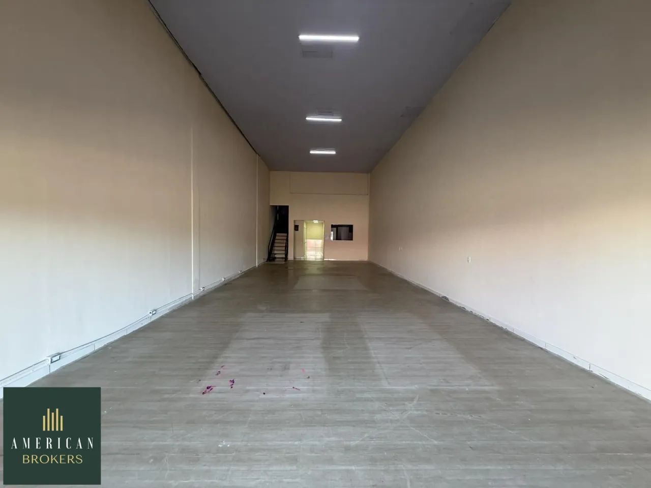 Sala Comercial Avenida Principal Proximo ao Camelódromo - Foto 3