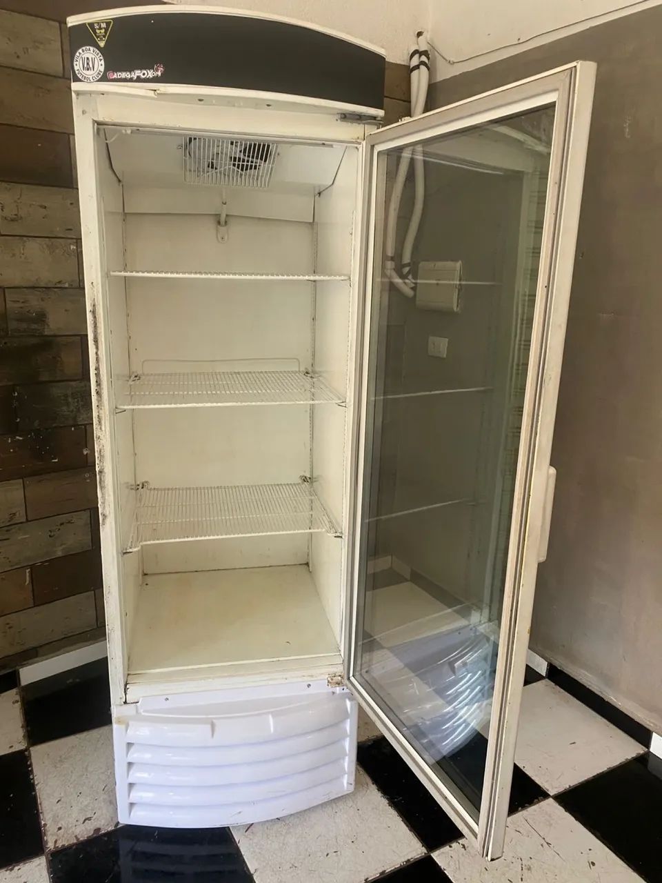 Expositora de bebidas porta de vidro grande entrega grátis  - Foto 2