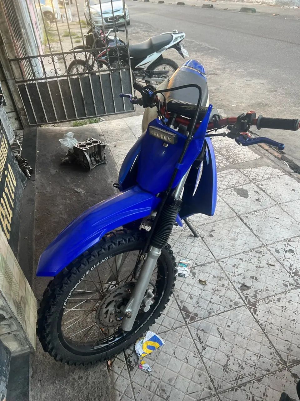 Vendo lander para trilha 