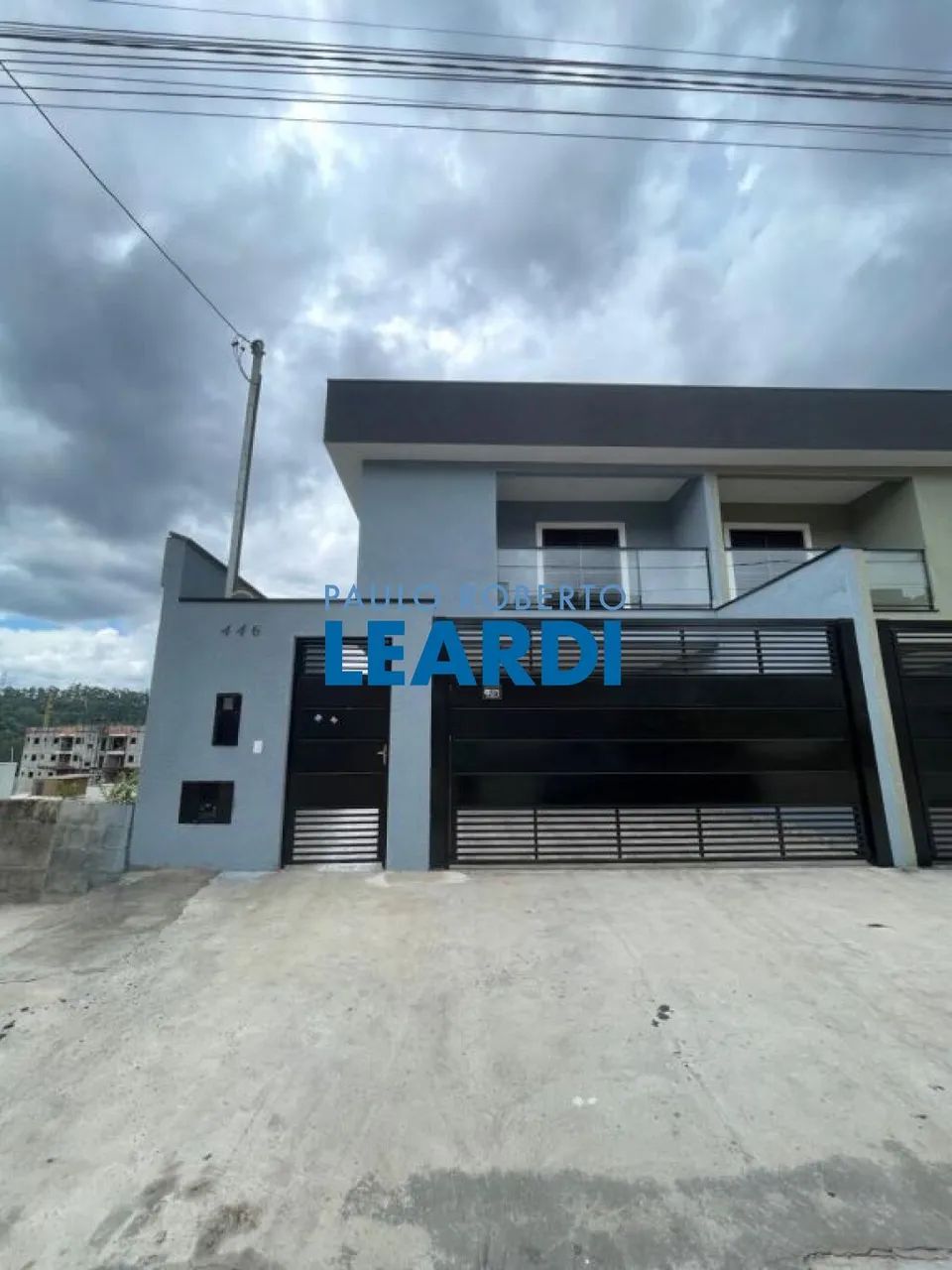 CASA ASSOBRADADA - PORTAIS (POLVILHO) - SP
