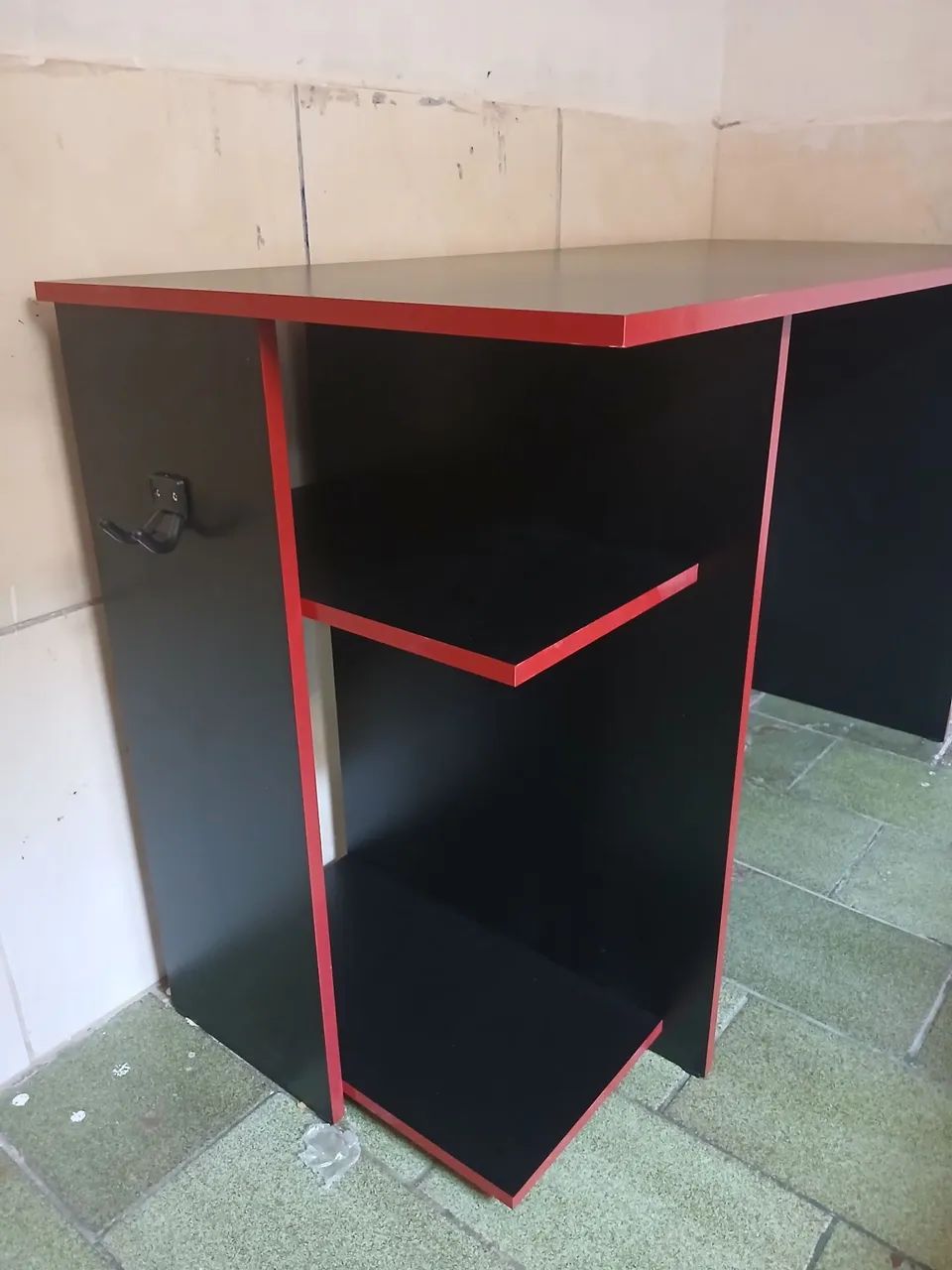 Mesa de Computador na Promoção  - Foto 3