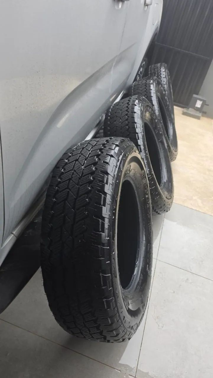Pneu para caminhonete para aro 17 