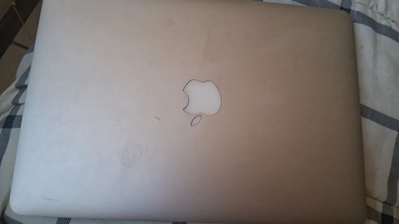 MacBook Air ? 13 polegadas ? Tela Retina 5K ? 256 SSD ? 4Gb de RAM - Foto 2