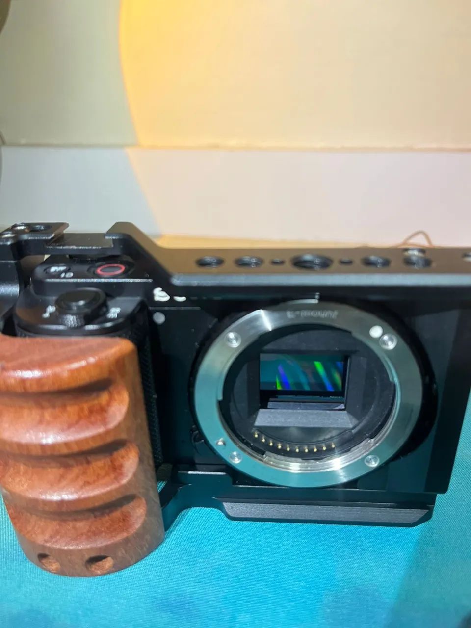 Sony ZVE-10 (Corpo) + acessórios - Foto 2