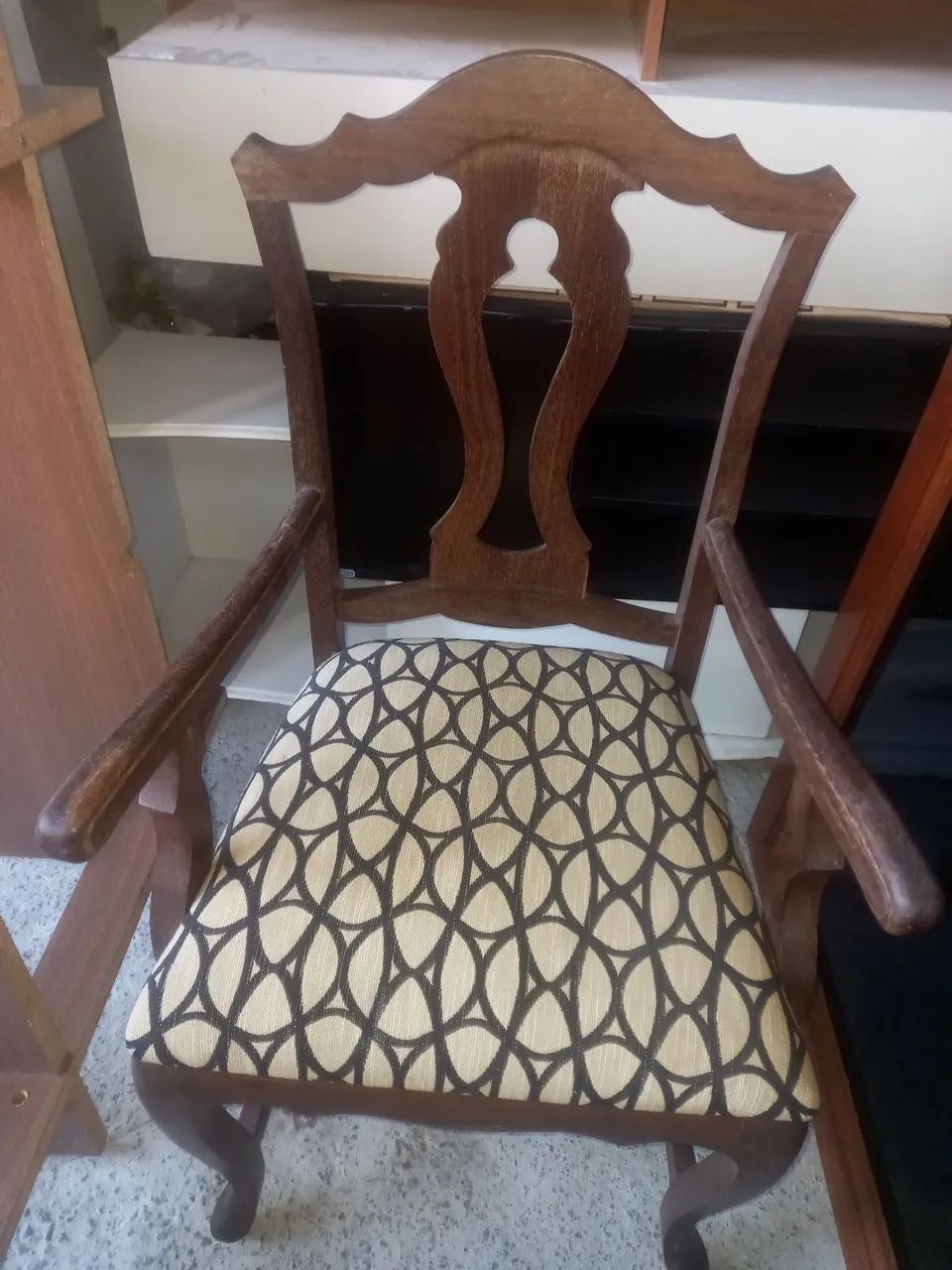 Cadeira de braços estilo clássico  - Foto 3