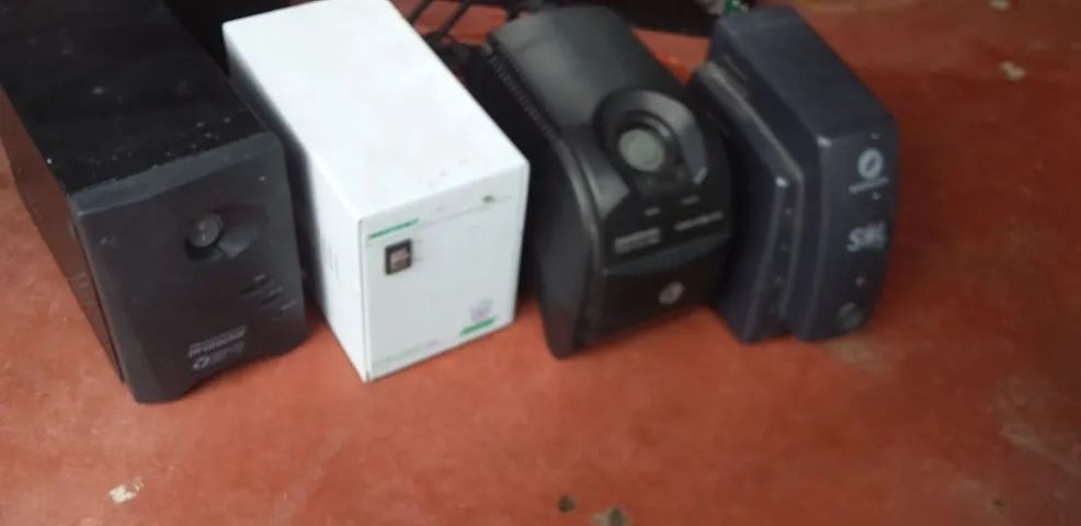 Estabilizadores 300w e 500w..