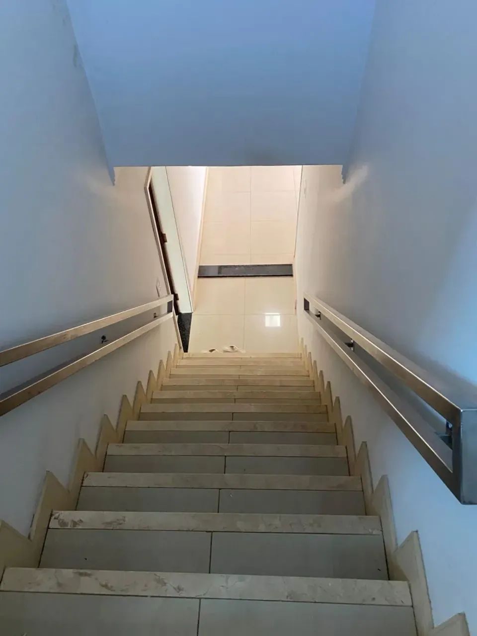 ALUGO CASA 4 QUARTOS NO COHAJAP - Foto 4
