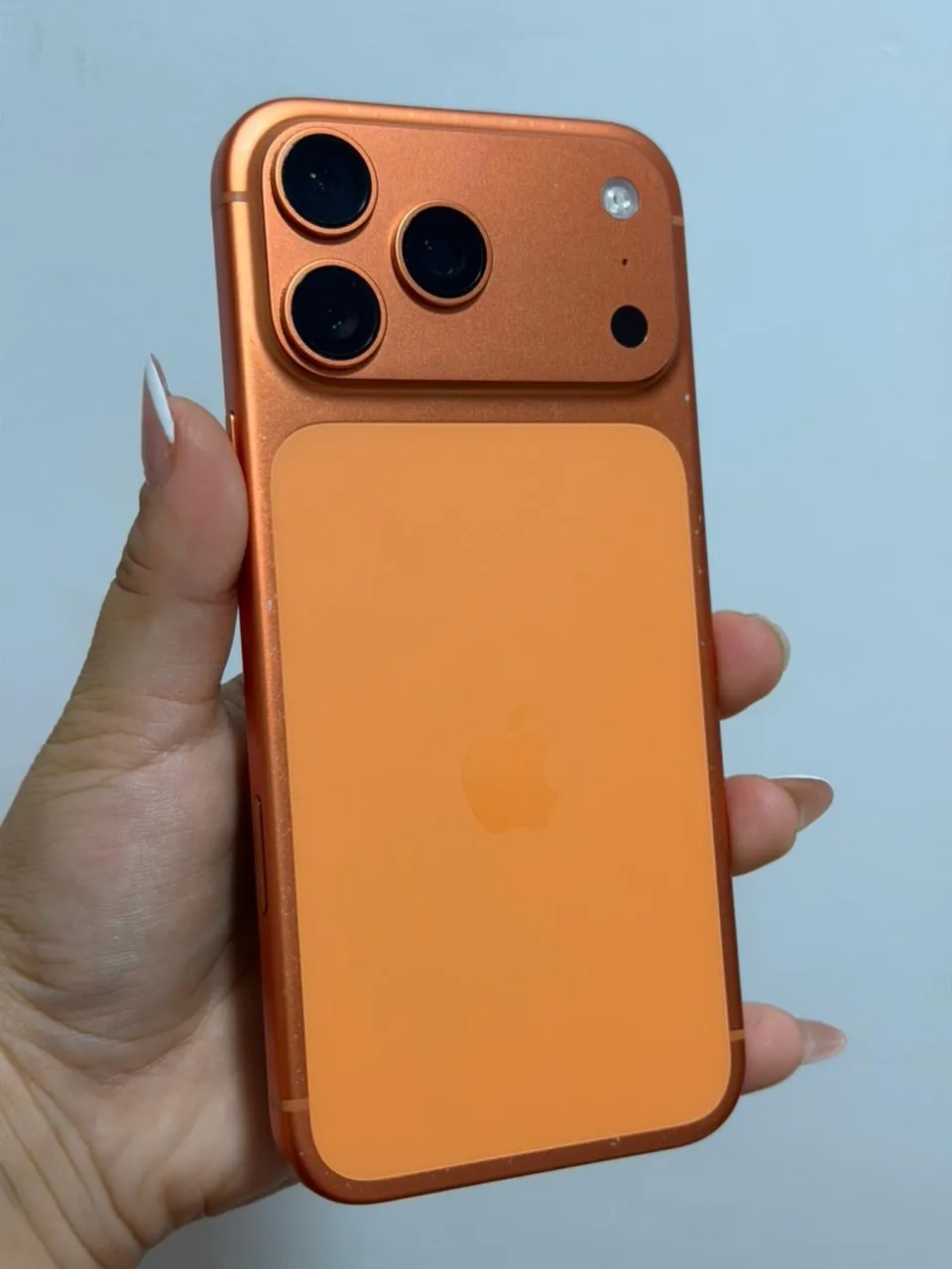 Apple iPhone 17 Pro Max 256GB Laranja LACRADO - Celulares e