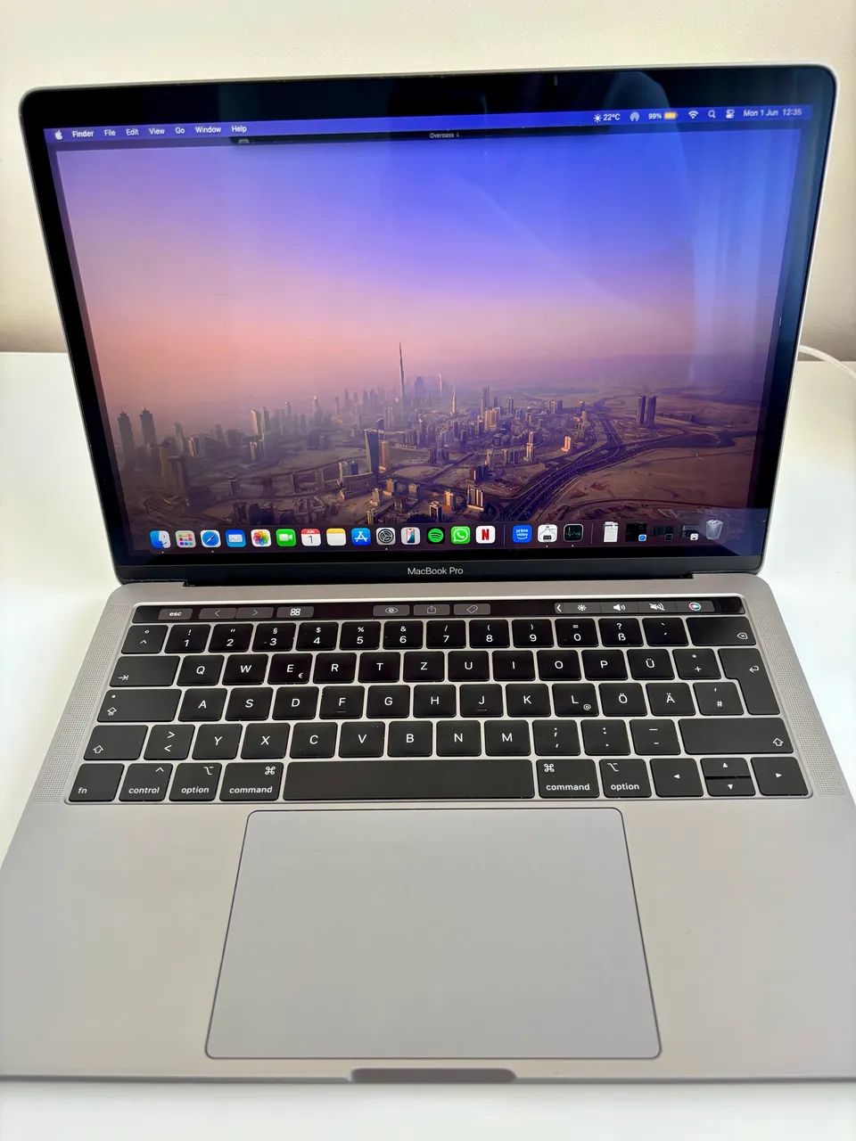 MacBook Pro 13 2019 i5 8GB 256GB Touch Bar - Notebooks