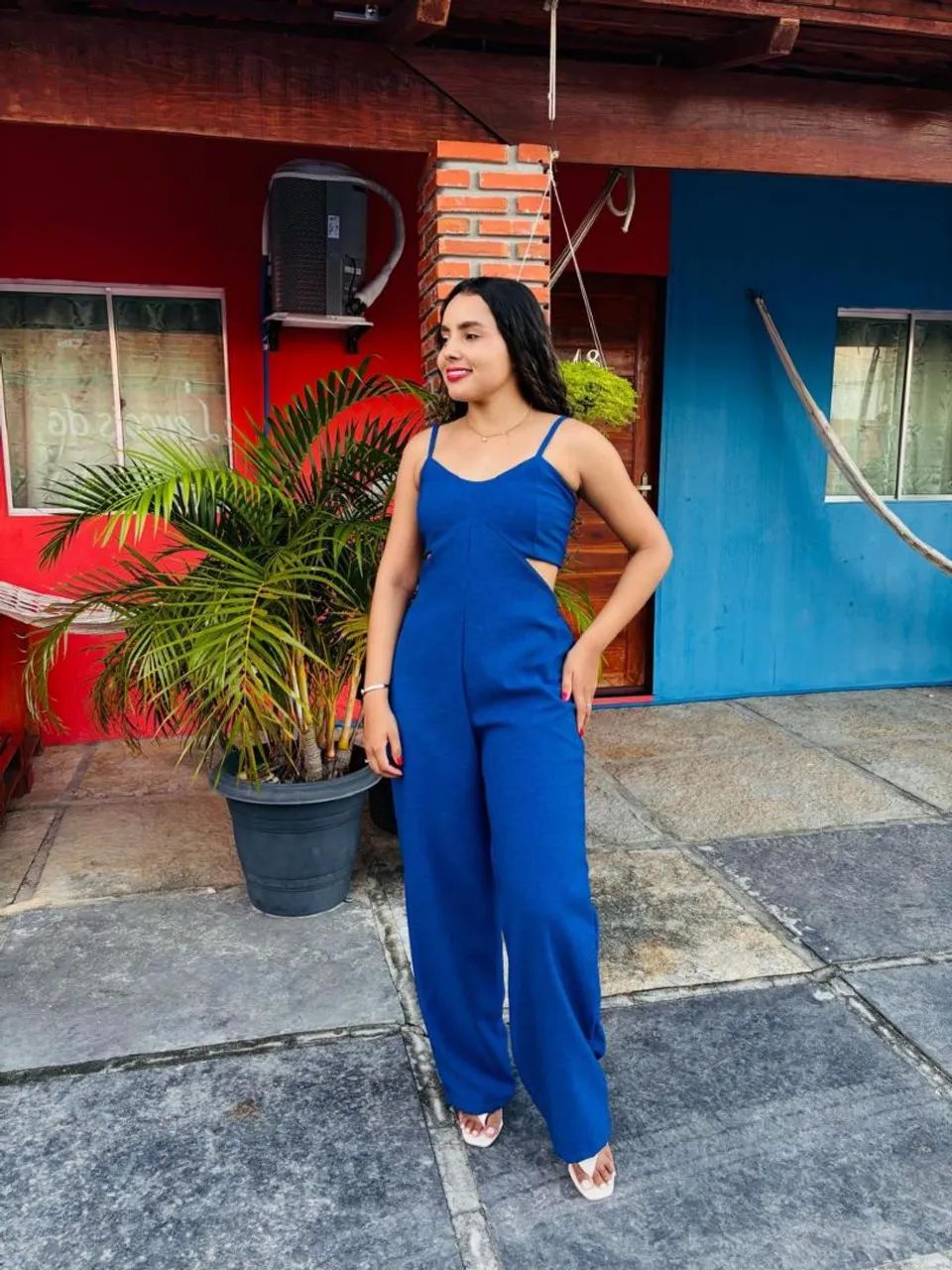 Vendo Roupas e Cabides para Lojistas