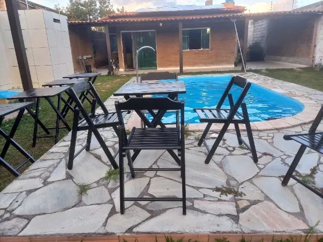 Mesa e cadeiras 