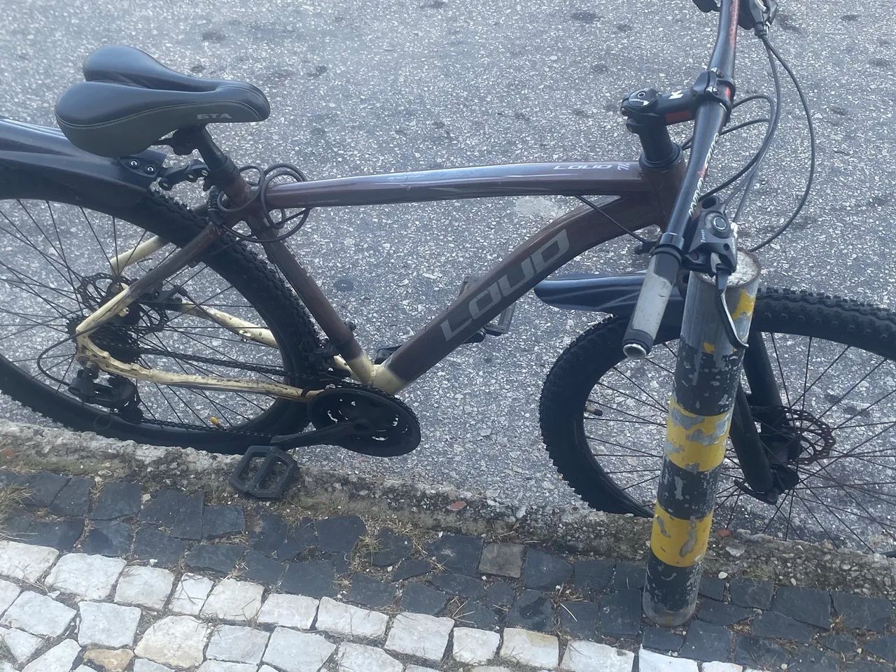 Bicicleta de passeios seminova