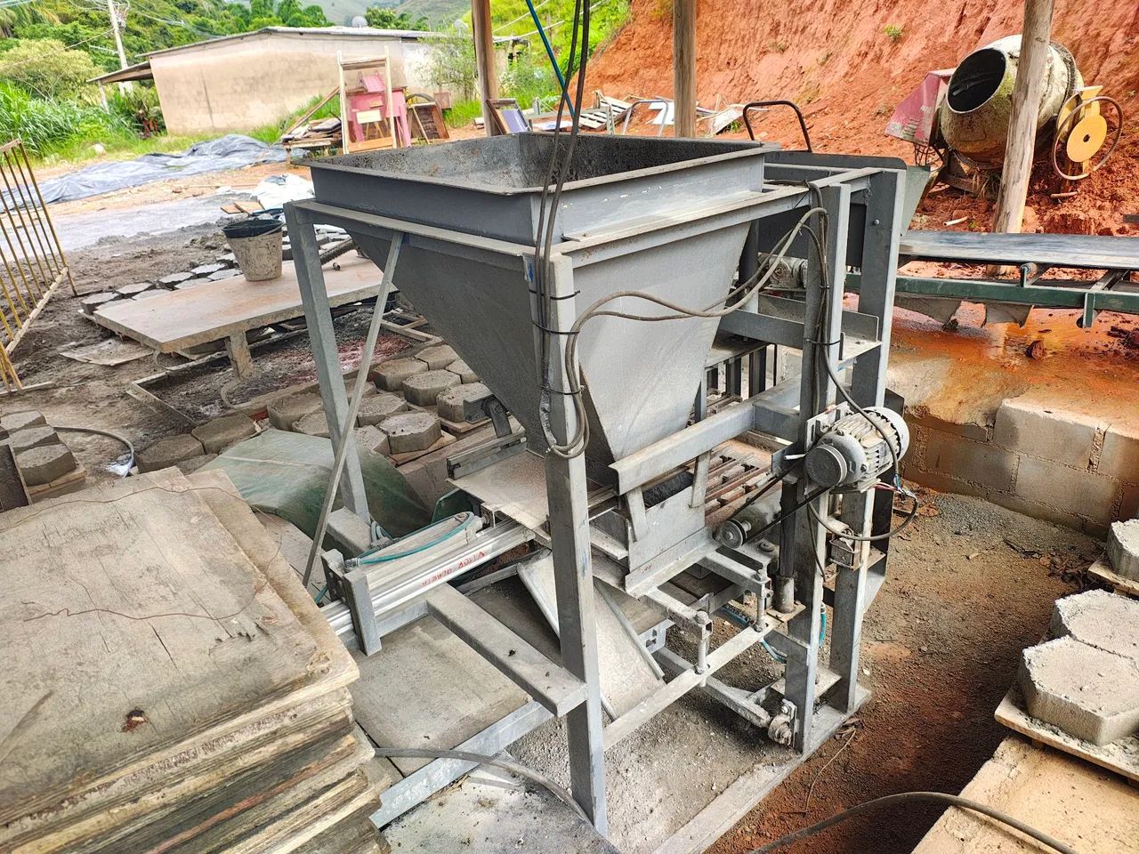 Máquina de blocos 436600721659678721