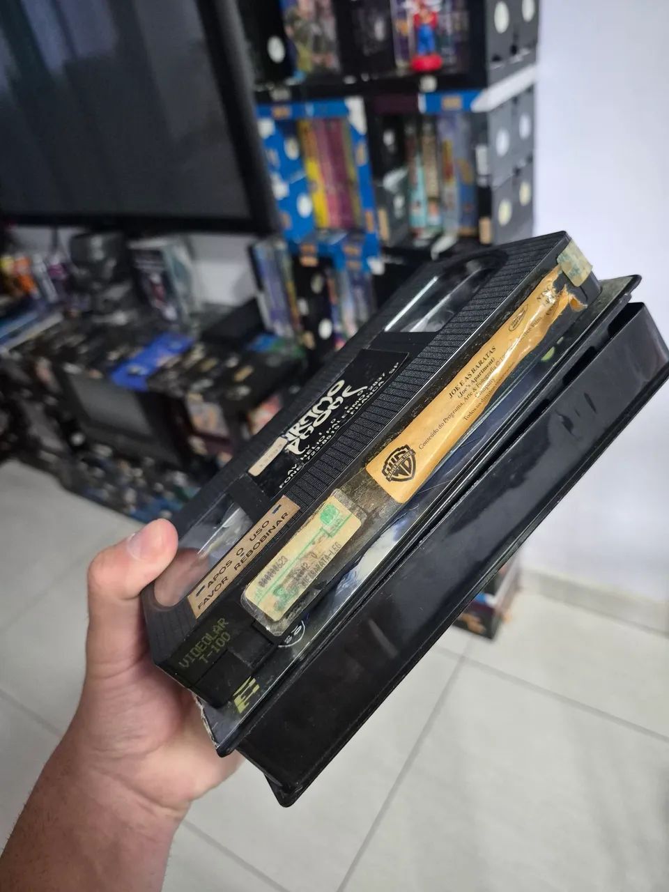 VHS Joe e as Baratas - Legendado Raridade - CDs, DVDs etc - Jardim