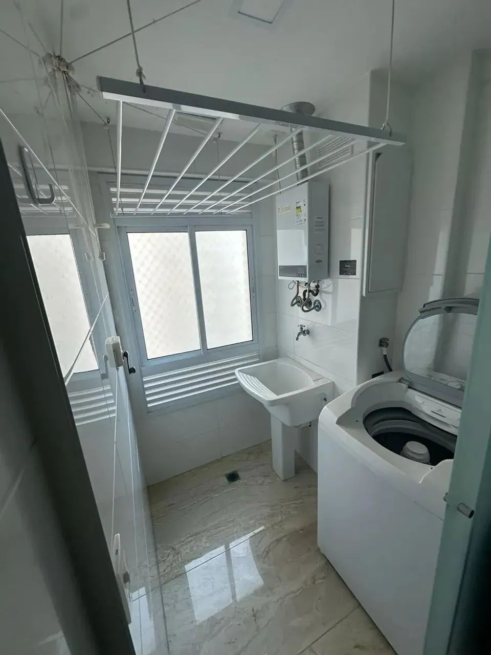 Baixou para alugar rápido apartamento mobiliado para aluguel no centro de Alphaville com 1 - Foto 8