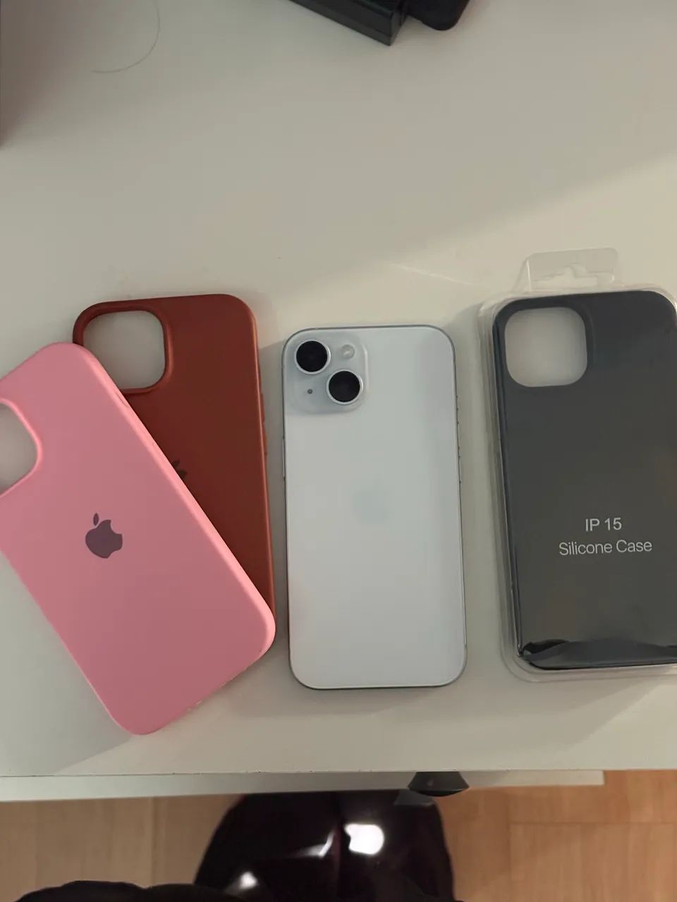 IPHONE 15 128g menos de um ano de uso  - Foto 3