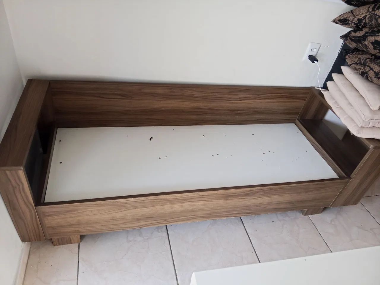 SOFÁ EM MDF - Foto 3
