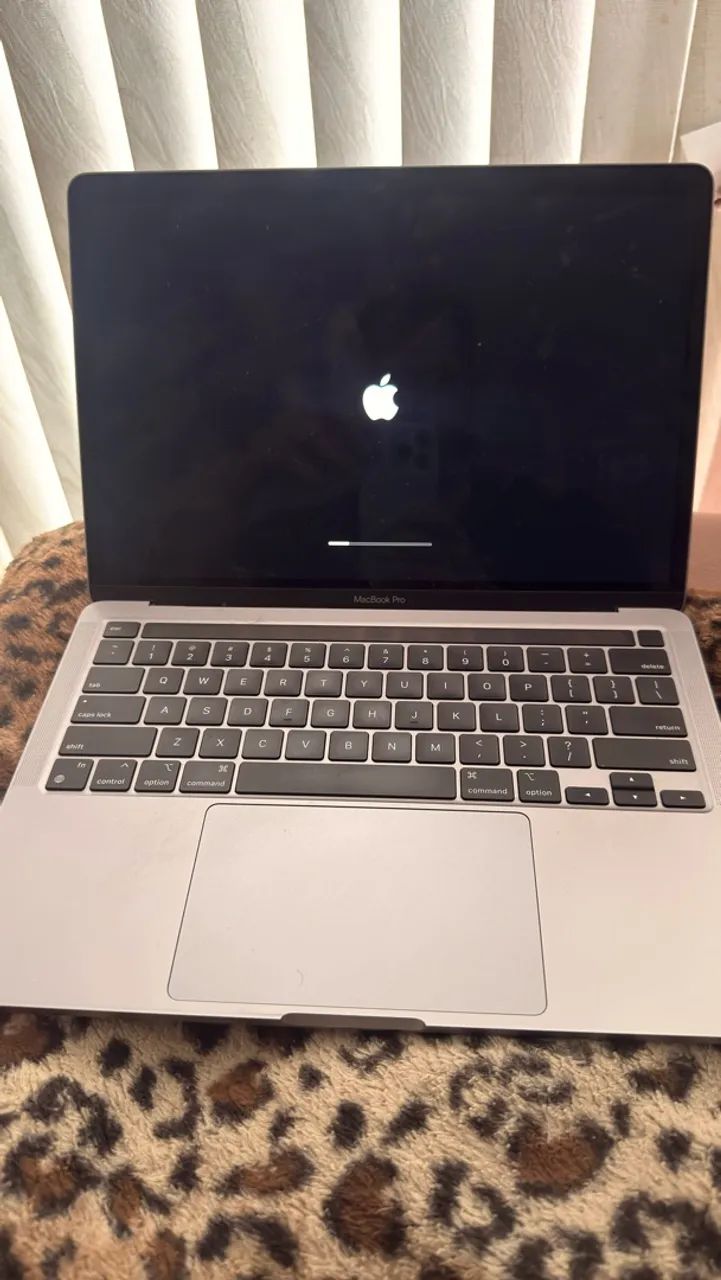 Apple MacBook Pro 2020 M1 - Foto 2