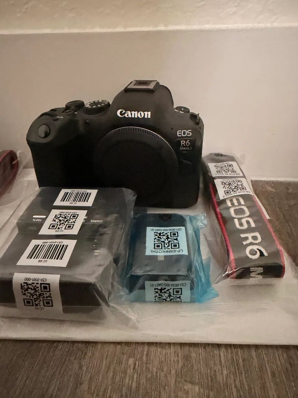 Câmera CANON R6 Mark ii - nova  - Foto 2