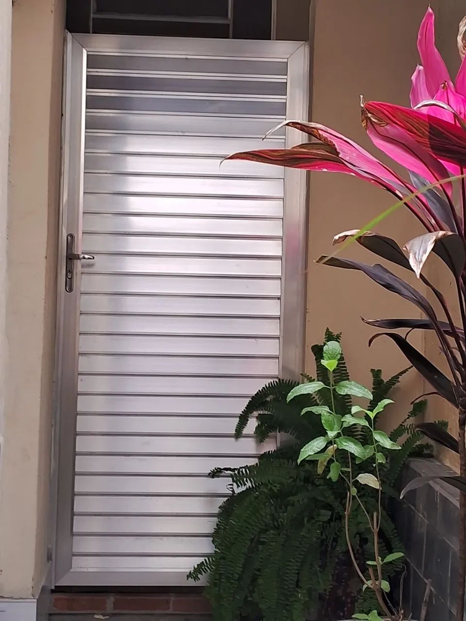 # CASA PARA 2 PESSOAS #