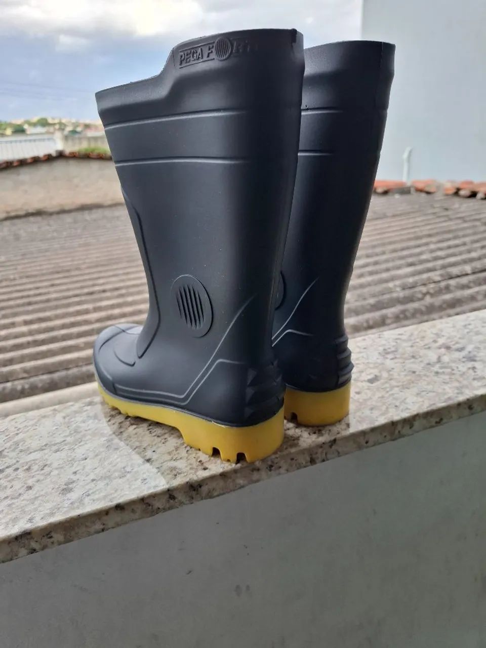 Bota borracha impermeável EPI tam 34/35 - Foto 2