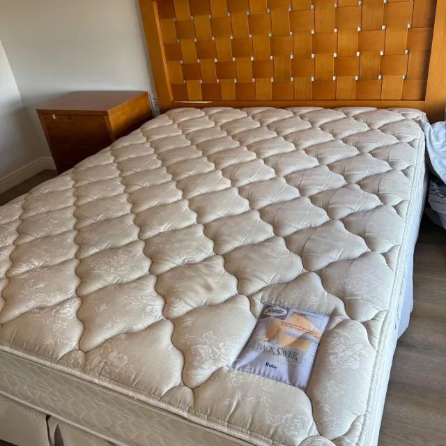 Cama de Casal Queen com Cabeceira