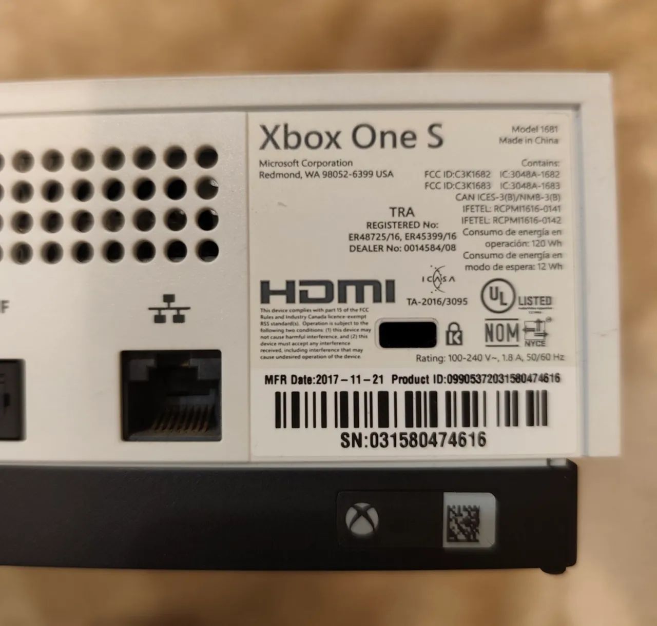 Xbox One S  - 2 controles na caixa  - Foto 3