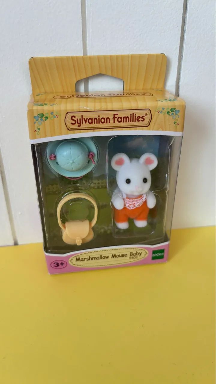 Sylvanian com chapéu e mochila 