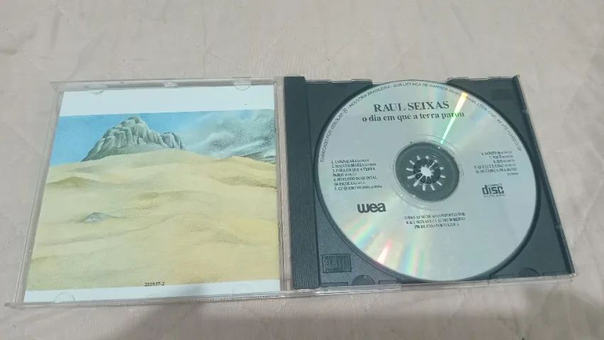 CD Raul Seixas. O dia em que a Terra Parou - Foto 2