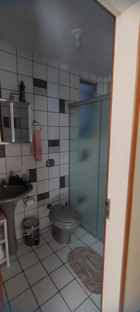Quarto Individual para moças na Trindade (Com Ar-condicionado) - Foto 5