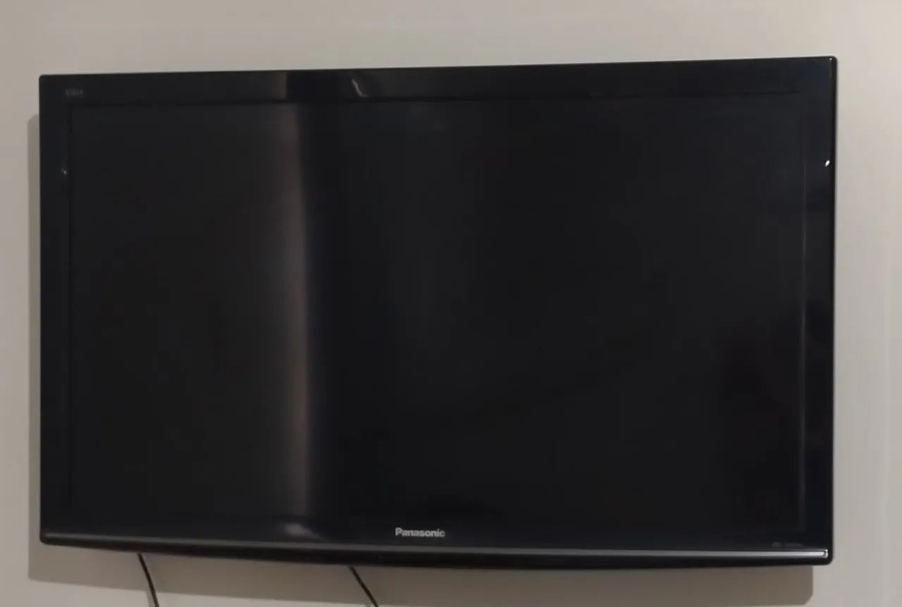 TV Panasonic 42? Full HD acompanha Antena e Conversor Digital
