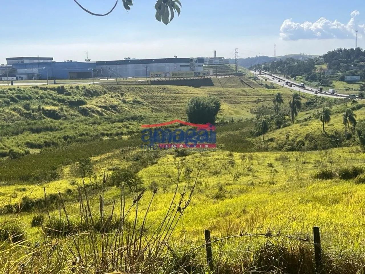 Área para Venda em Jacareí - Lambari
