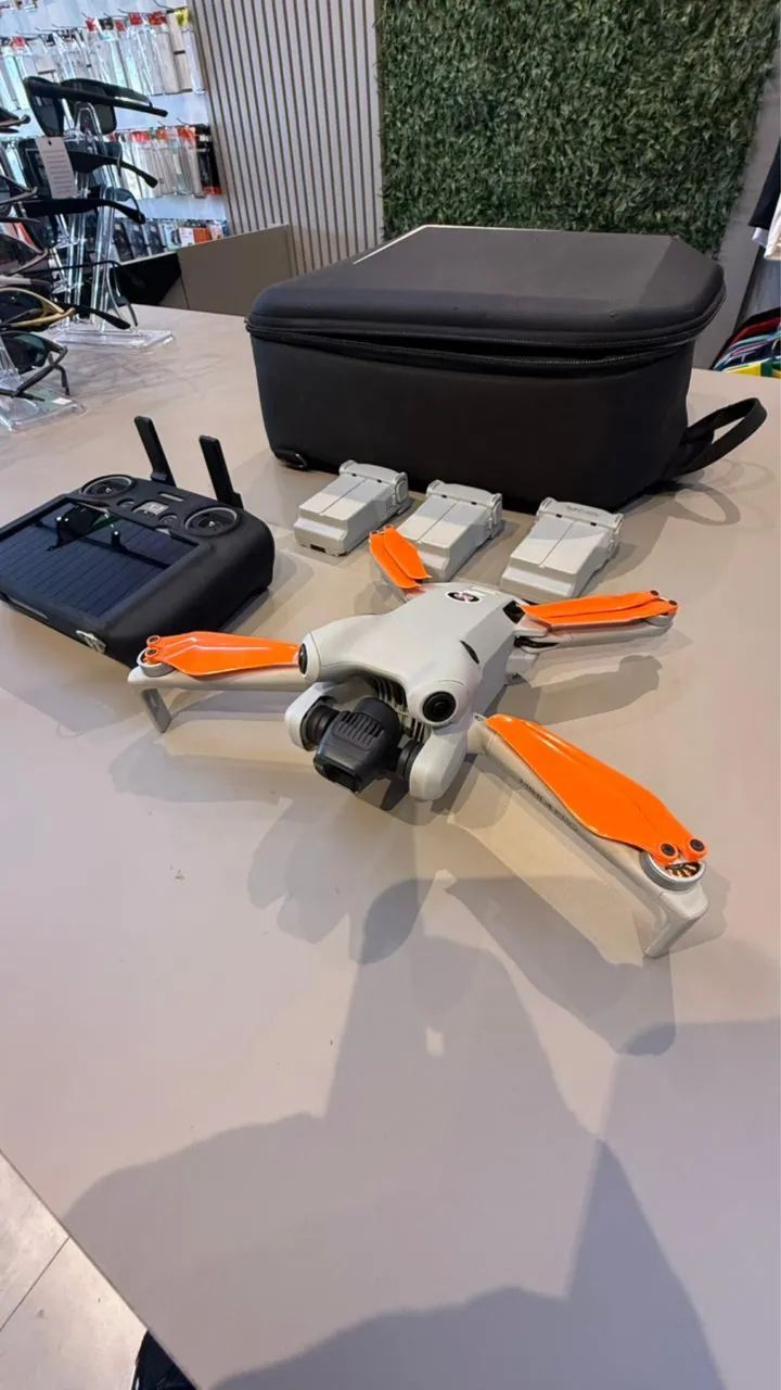 Dji mini 4 pro combo fly more  - Foto 3