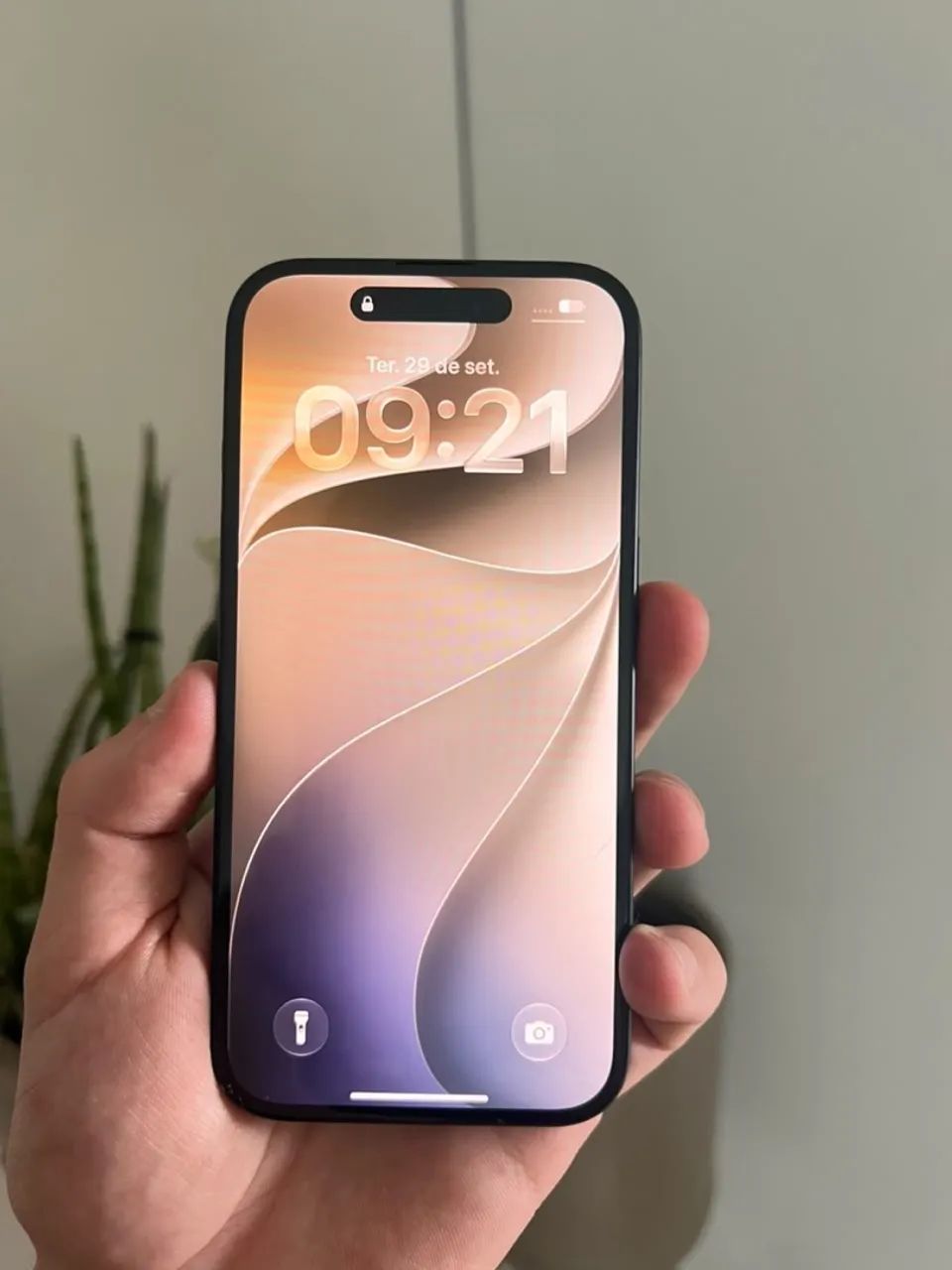 iPhone 16 black  - Foto 4