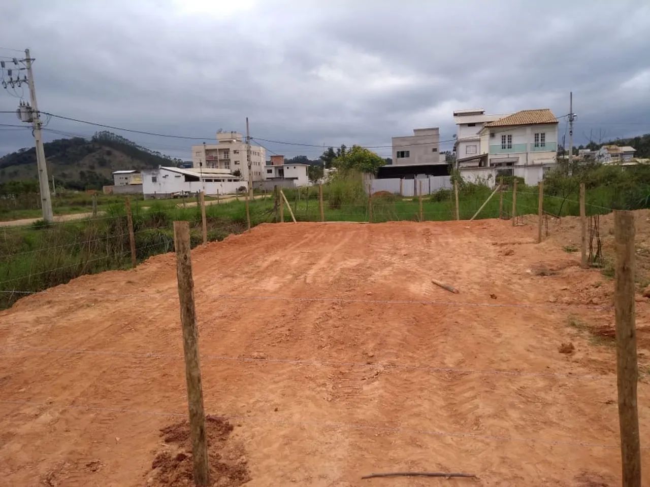 Vende-se Terreno no Bairro Alphaville 