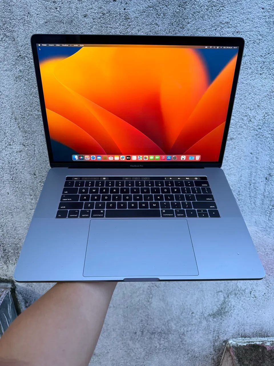 MacBook Pro 15 2017 - Core i7 | 16GB RAM | SSD 256GB | Radeon