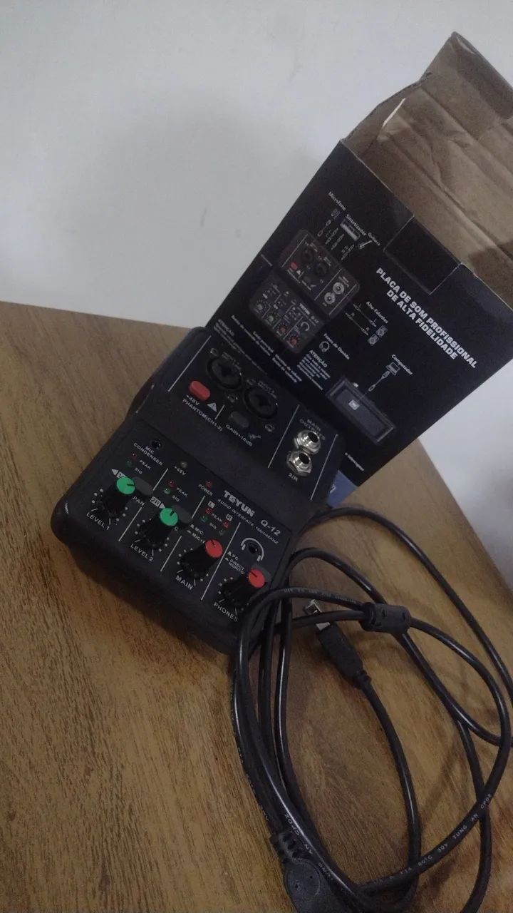 interface de Áudio/Mesa de Som TEYUN Q-12 Custo Benefício  - Foto 2
