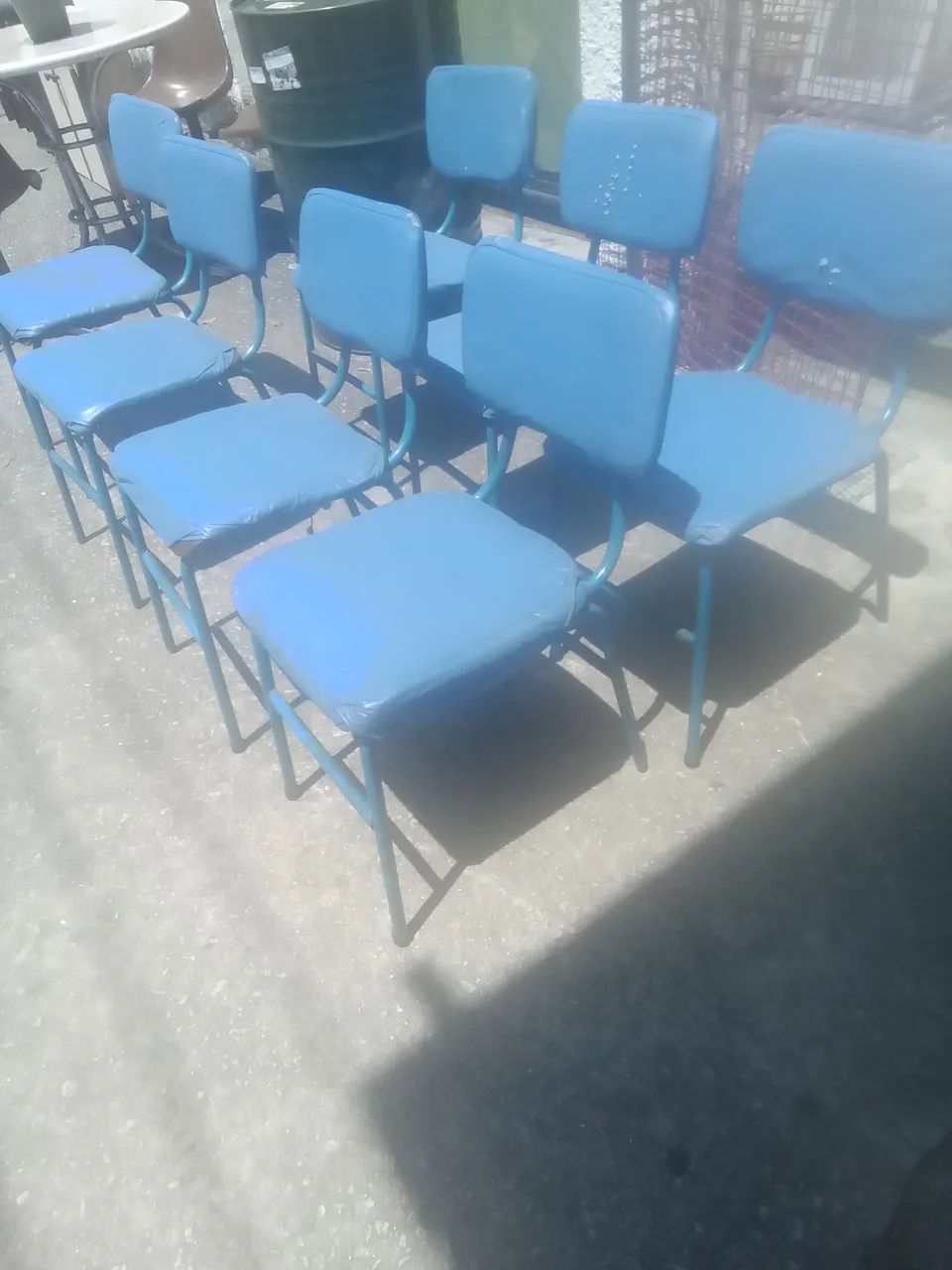 Vendo  7 cadeiras de  ferro  - Foto 2