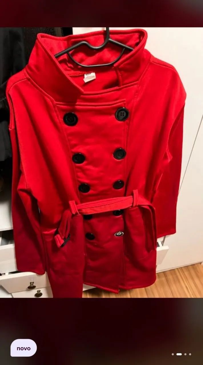 Sobretudo vermelho 