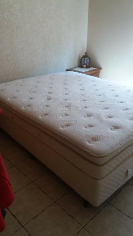 Vendo Colchão Herval Queen - 1,58x1,98x0,30 (somente o colchão com 3 anos de uso) - Foto 4