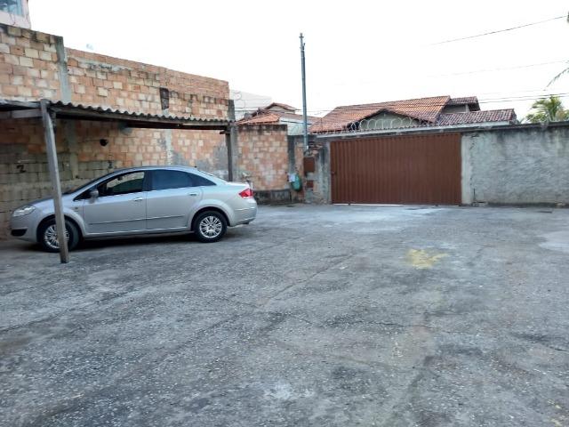 Terreno planissimo, murado, de esquina , 15 metros frente para Rua - 120 Mil
