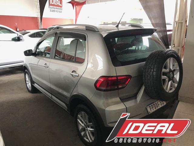 VW Crossfox 1.6 Flex MSI 15/15 câmbio novo 6 marchas - Foto 5