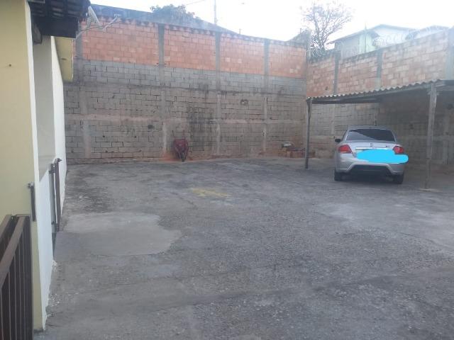 Terreno planissimo, murado, de esquina , 15 metros frente para Rua - 120 Mil - Foto 2