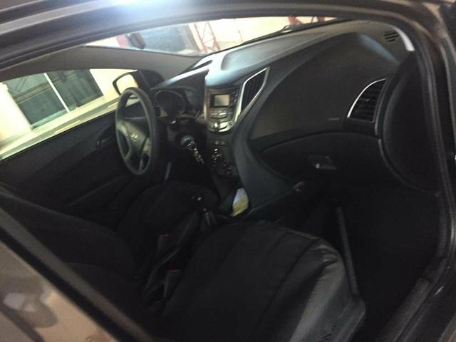 Hb20 hatch - Foto 3