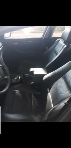 BMW 323i - Foto 4