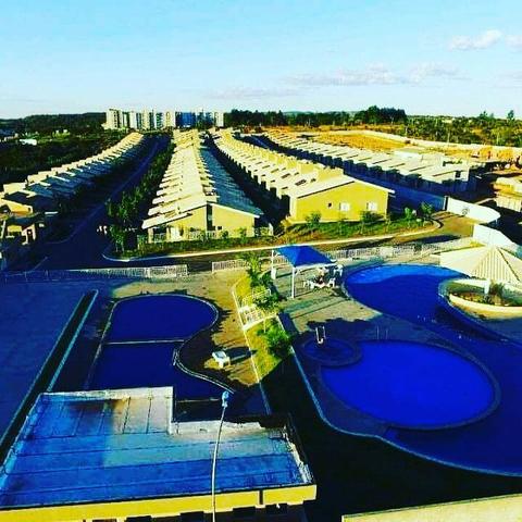 Casa Estilo Bangalô em Condomínio Fechado Jardins da Lagoa em Caldas Novas