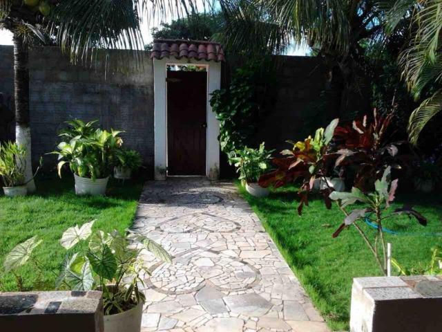 Alugo linda casa no pecém fim de semana com 4 suítes, piscina e deck r$ 600,00 de sexta a - Foto 5