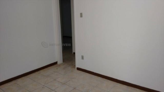 Casa 6 Quartos com 3 Garagens à Venda no Iapi ( 682817 ) - Foto 10