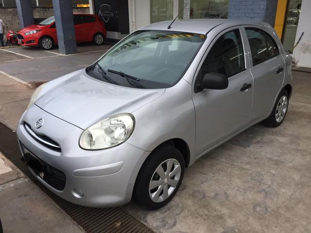 Nissan March 1.6 S 2013 - Foto 2